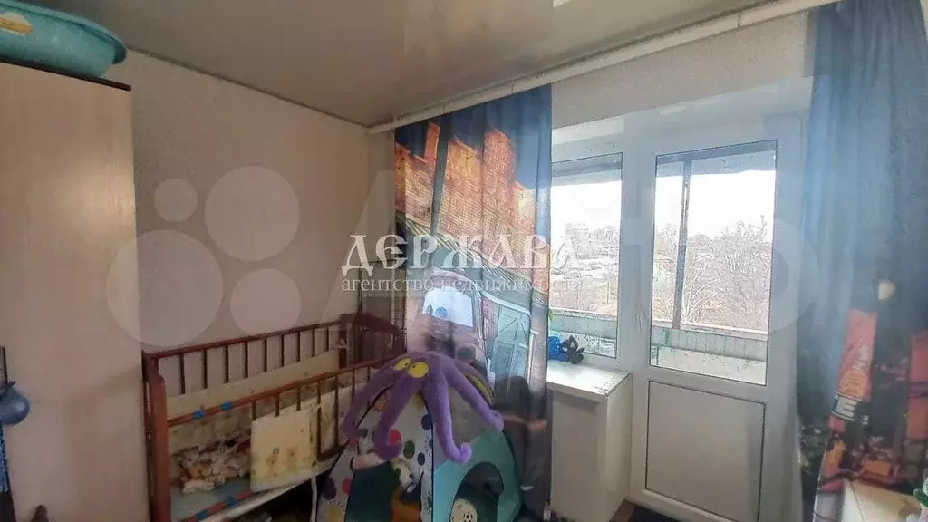 2-к. квартира, 30,6 м, 4/4 эт. - Фото 0