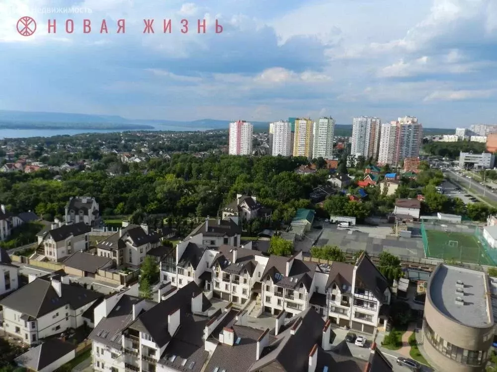 4-комнатная квартира: Самара, Солнечная улица, 28 (202 м) - Фото 1