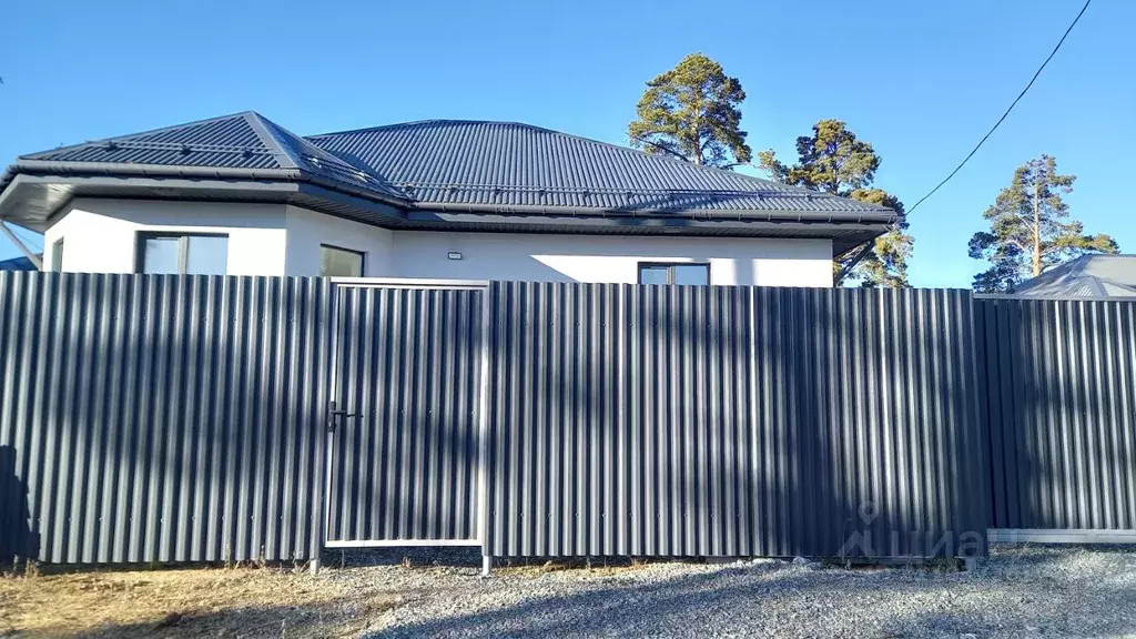 Коттедж в Свердловская область, Сысертский муниципальный округ, с. ... - Фото 1