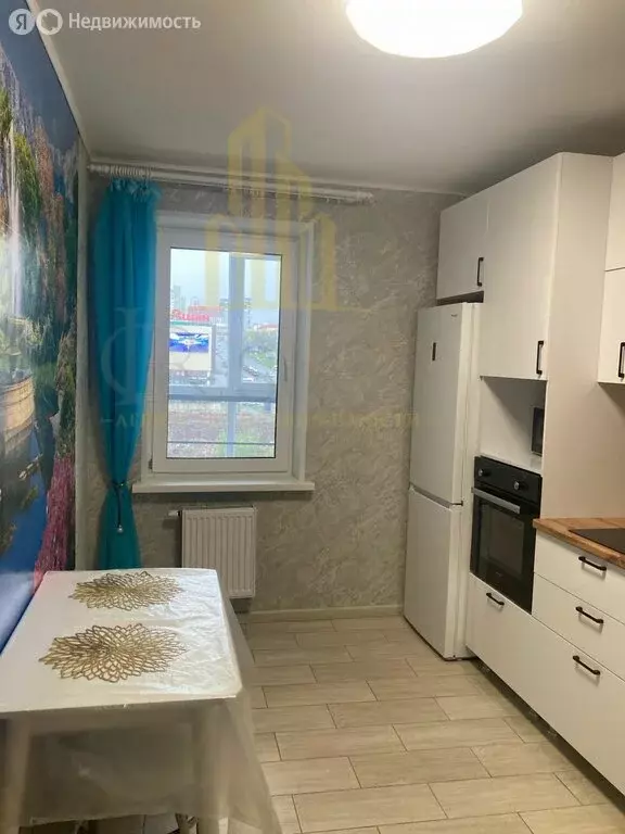 1-комнатная квартира: Уфа, улица Минигали Губайдуллина, 10 (40 м) - Фото 1