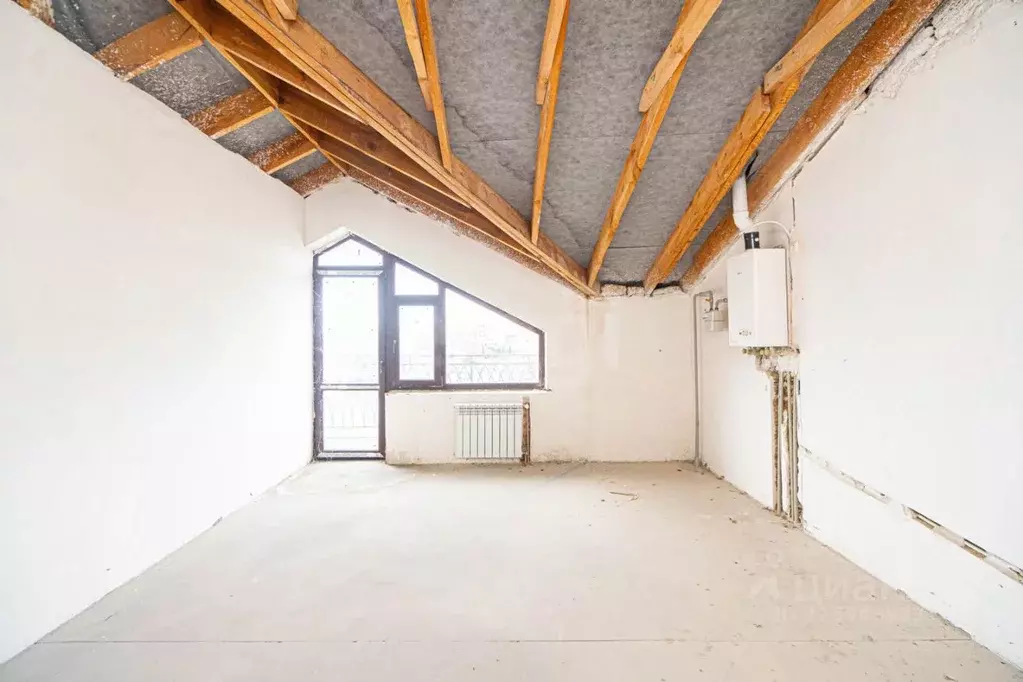 2-к кв. Севастополь ул. Степаняна, 10Б (73.9 м) - Фото 1