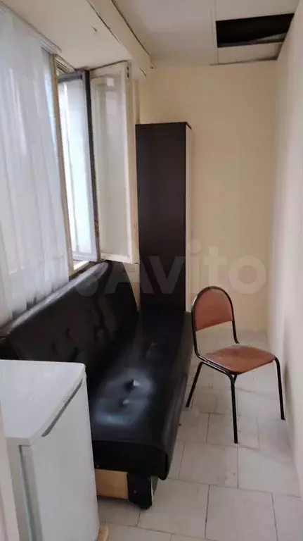 Комната 6,5 м в 6-к., 2/4 эт. - Фото 0