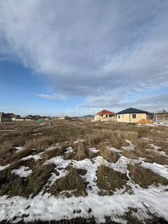 Участок в Крым, Белогорск ул. Наврез, 14 (8.4 сот.) - Фото 1