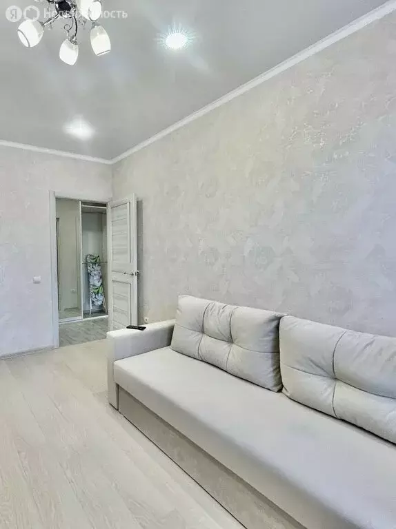 1-комнатная квартира: Калининград, Малоярославская улица, 6 (34 м) - Фото 1