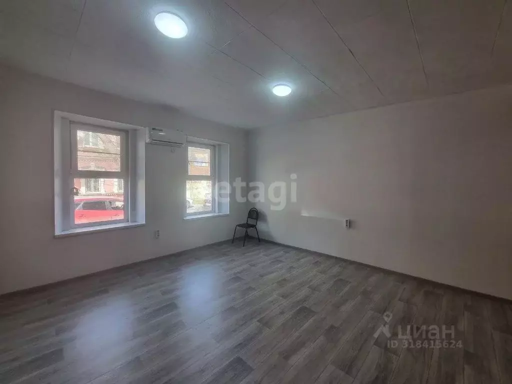 2-к кв. Астраханская область, Астрахань ул. Бабушкина, 14 (28.7 м) - Фото 0