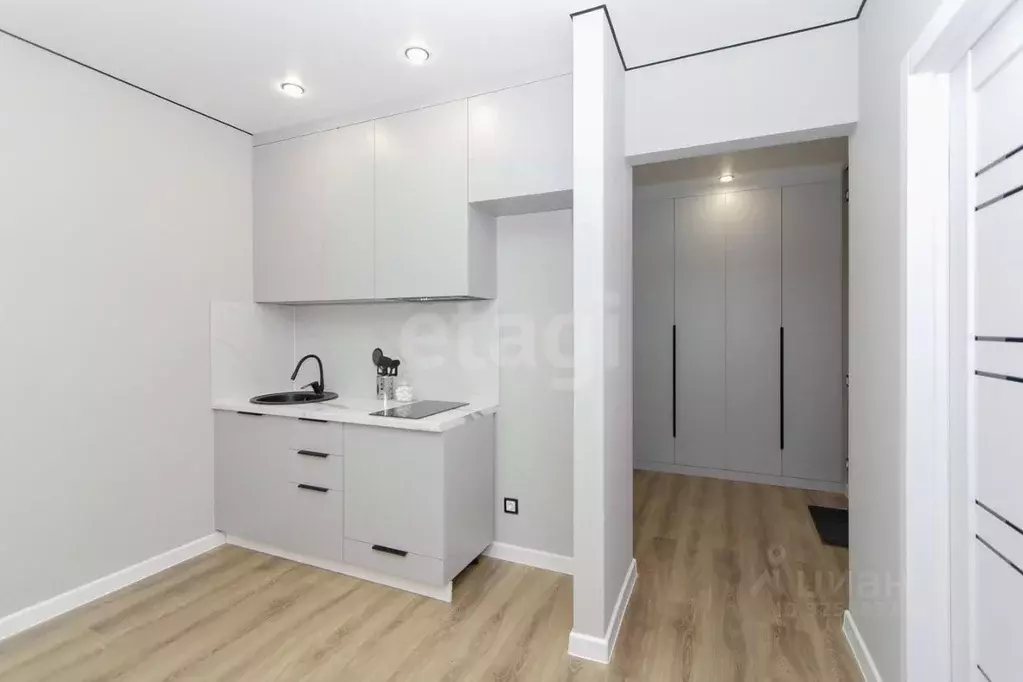 1-к кв. Тюменская область, Тюмень Полевая ул., 117к8 (41.1 м) - Фото 1