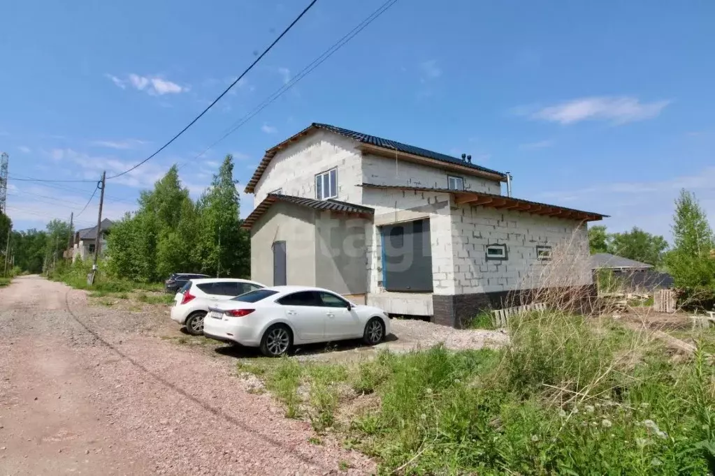 Дом в Красноярский край, Красноярск ул. Елены Стасовой, 62Б (256 м) - Фото 1