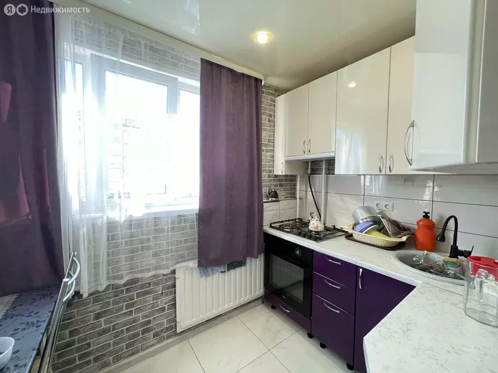 3-комнатная квартира: Новый Уренгой, улица 26-го съезда КПСС, 6 (66 м) - Фото 2