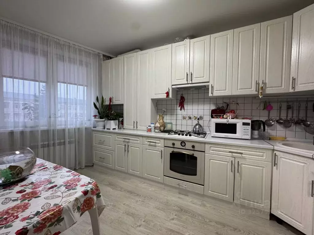 1-к кв. Московская область, Кубинка ш. Наро-Фоминское, 8 (41.0 м) - Фото 1