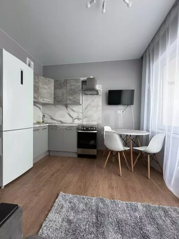 1-к кв. Тюменская область, Тюмень ул. Василия Малкова, 10 (32.0 м) - Фото 1