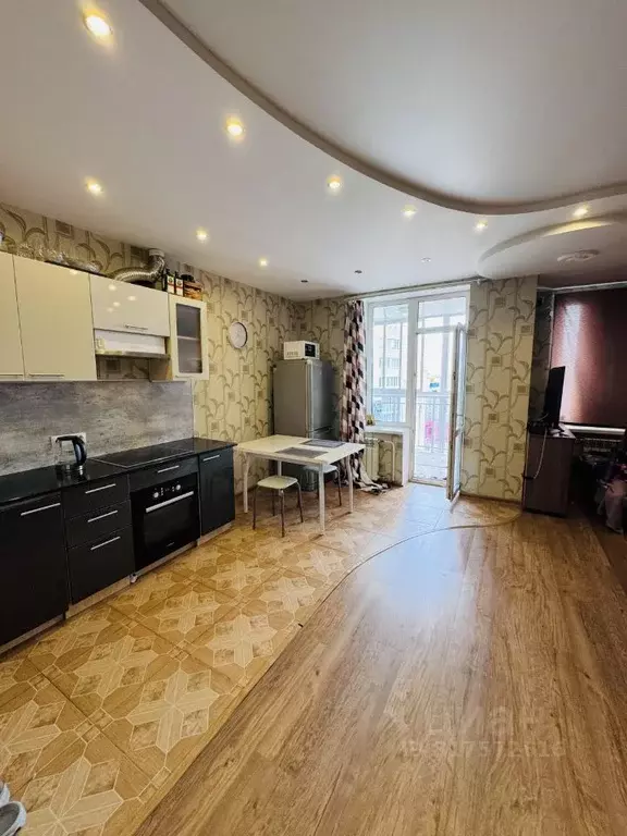 1-к кв. Омская область, Омск просп. Комарова, 17К3 (40.8 м) - Фото 1