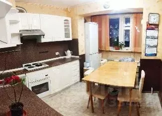 3-к кв. Мурманская область, Мурманск ул. Крупской, 48 (73.5 м) - Фото 1