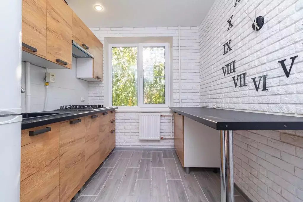 3-к кв. Омская область, Омск Омская ул., 209 (61.0 м) - Фото 1