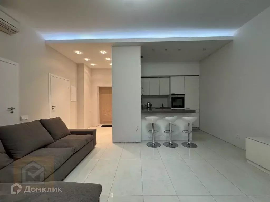 Продаётся 1-к квартира, 70 м - Фото 0