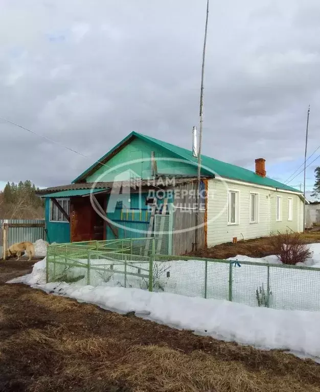 Дом в Пермский край, Октябрьский городской округ, пос. Ключи ул. ... - Фото 0