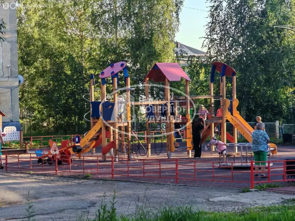 2-комнатная квартира: Углеуральский, улица Гагарина, 3 (44.2 м) - Фото 0