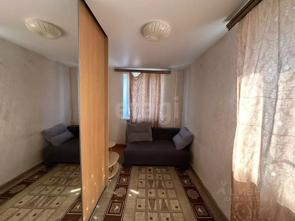 Комната Курганская область, Курган Краснодонская ул., 5 (10.4 м) - Фото 1