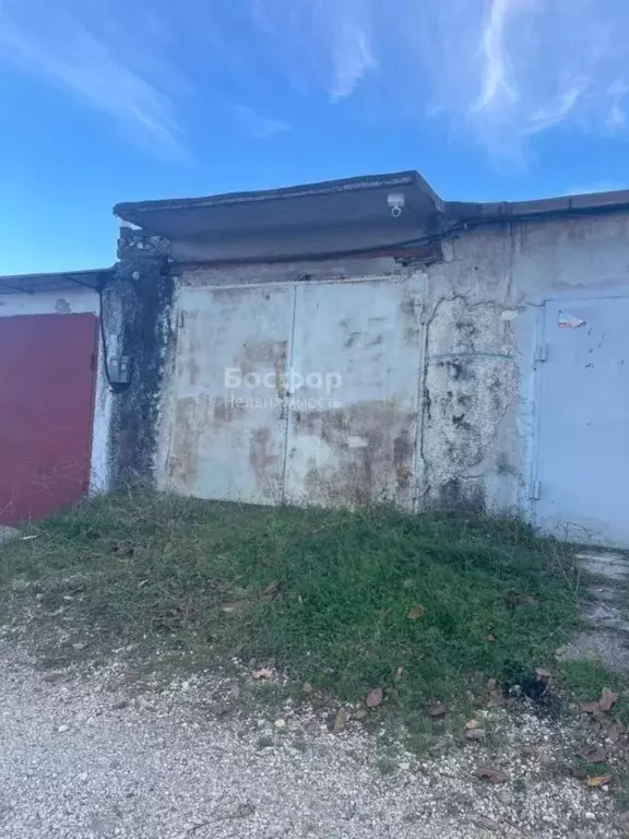 Гараж в Крым, Феодосия ул. Анюнаса (50 м) - Фото 1