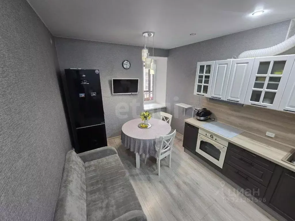 1-к кв. Татарстан, Казань ул. Баки Урманче, 5 (44.9 м) - Фото 1