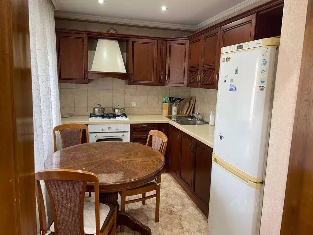 3-к кв. Краснодарский край, Сочи Адлер жилрайон, ул. Революции, 15 ... - Фото 1