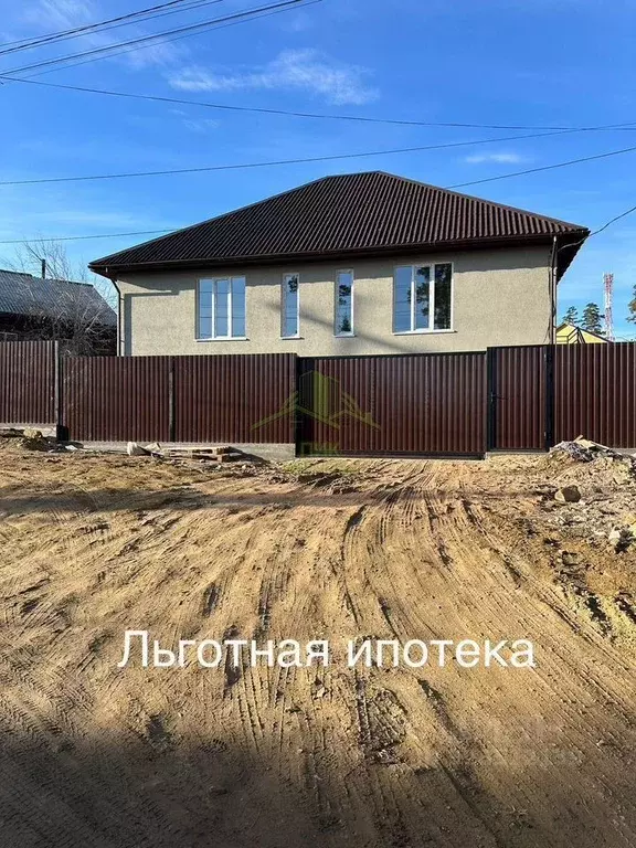 Дом в Бурятия, Улан-Удэ Шишковка мкр, ул. Связистов (240 м) - Фото 1