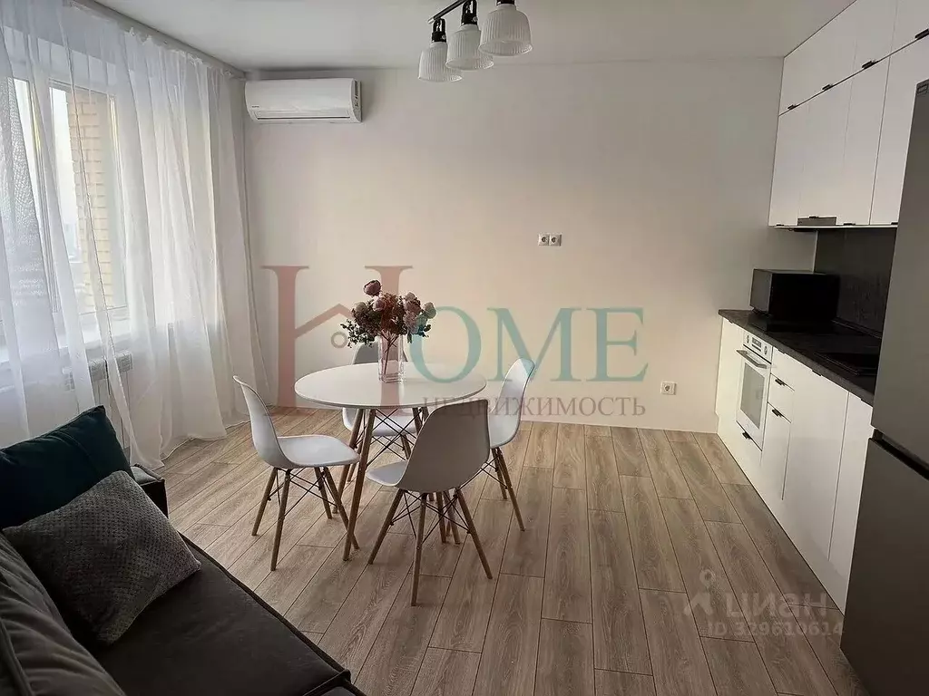 3-к кв. Новосибирская область, Новосибирск ул. Есенина, 67 (75.0 м) - Фото 1