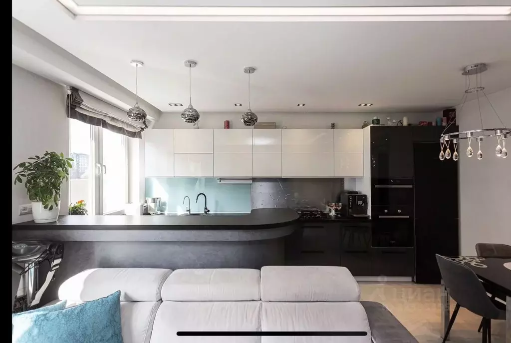 3-к кв. Калининградская область, Калининград ул. Юрия Гагарина (83.0 ... - Фото 1