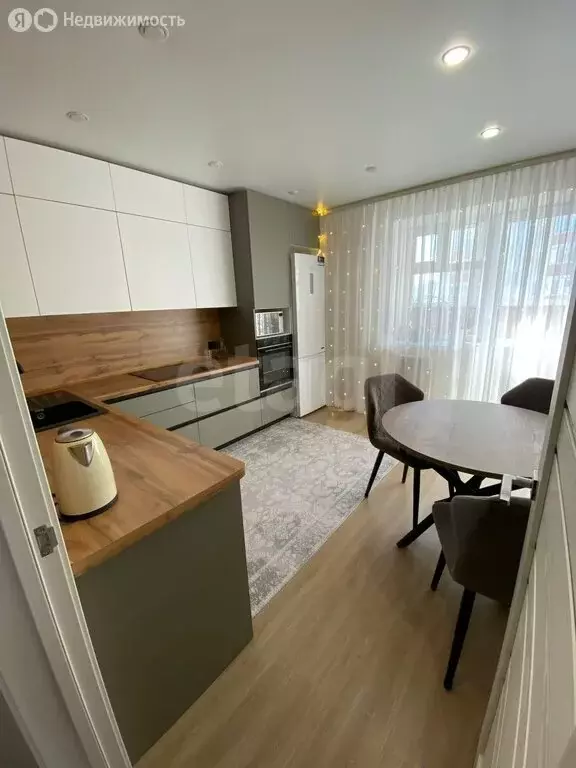 2-комнатная квартира: Чигири, улица Василенко, 3/3 (51.8 м) - Фото 1