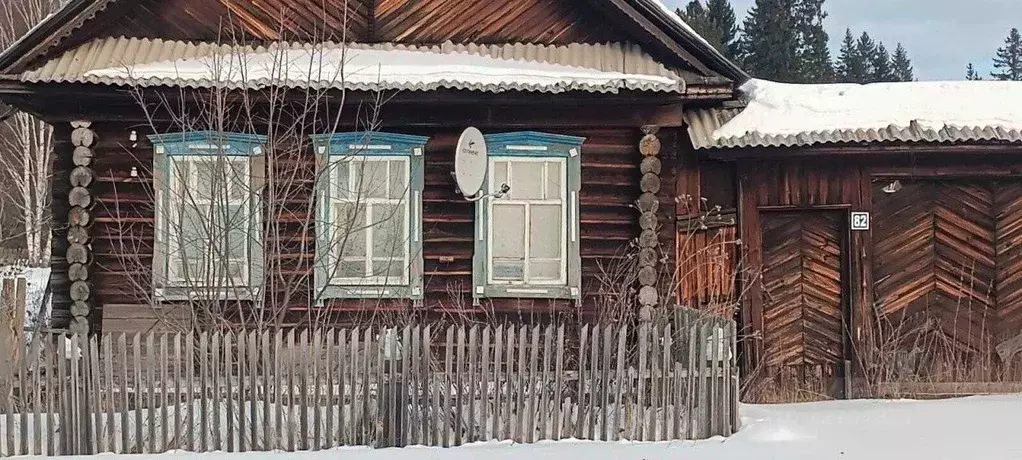 Дом в Свердловская область, Алапаевский район, пос. Ясашная Школьная ... - Фото 0