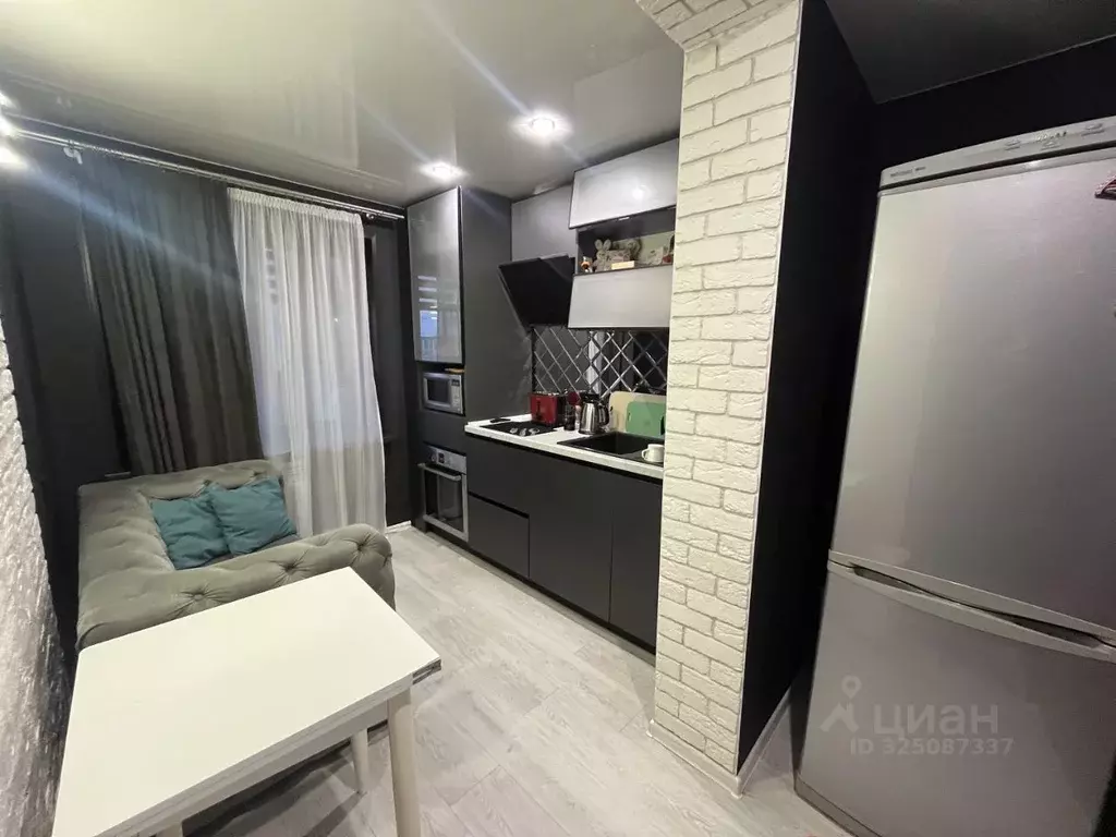 3-к кв. Приморский край, Уссурийск Комсомольская ул., 83 (57.3 м) - Фото 1