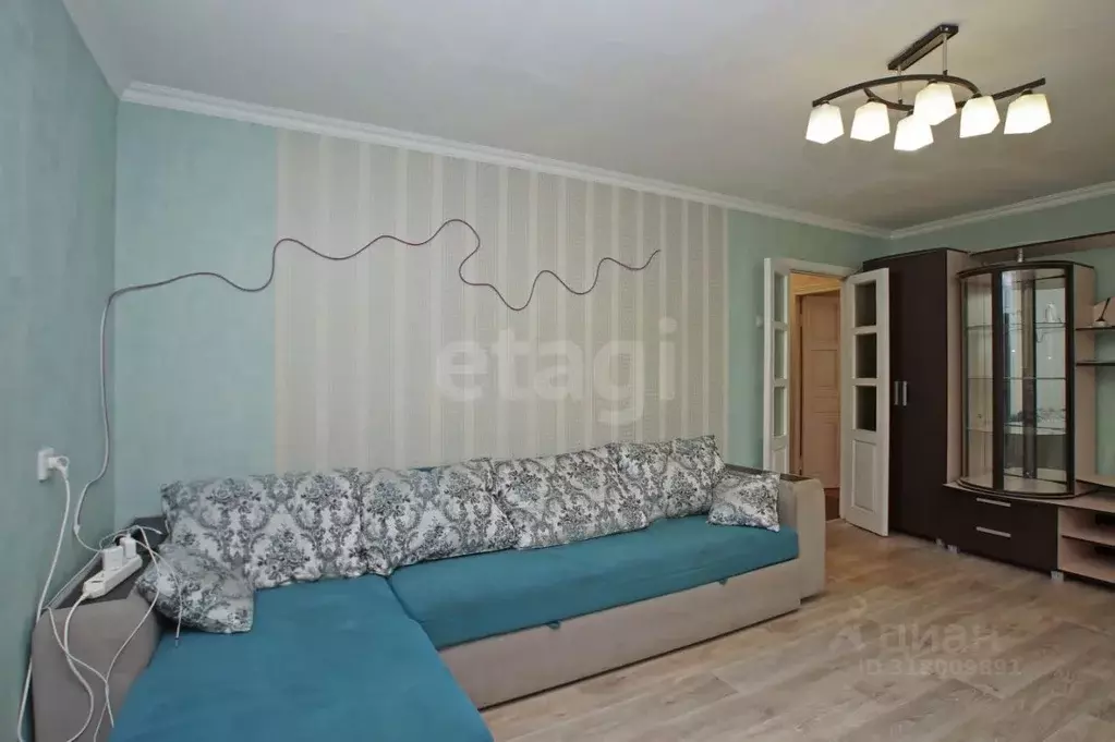 3-к кв. Омская область, Омск ул. Чайковского, 1 (55.4 м) - Фото 1