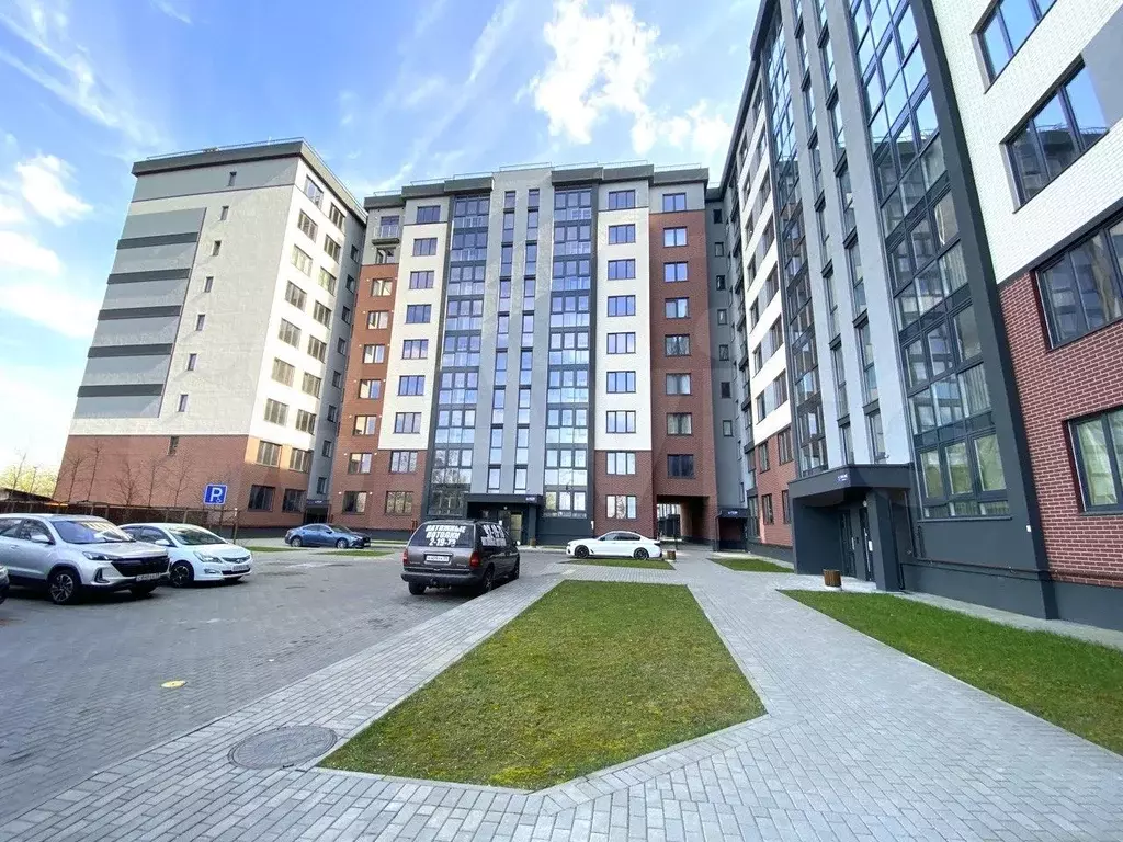 2-к. квартира, 66 м, 6/9 эт. - Фото 0