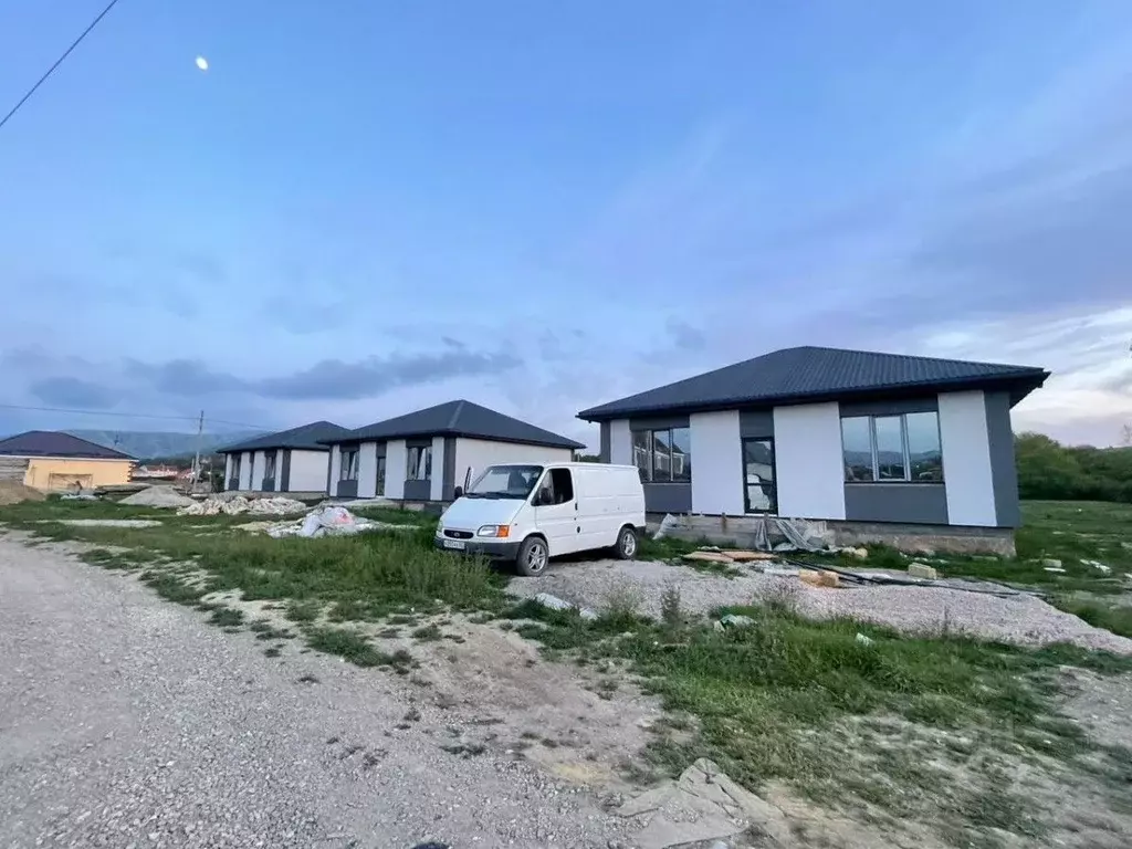 Дом в Крым, Симферопольский район, с. Доброе ул. Богатая, 3 (130 м) - Фото 1