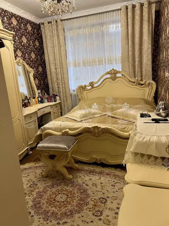3-к. квартира, 86 м, 1/8 эт. - Фото 0