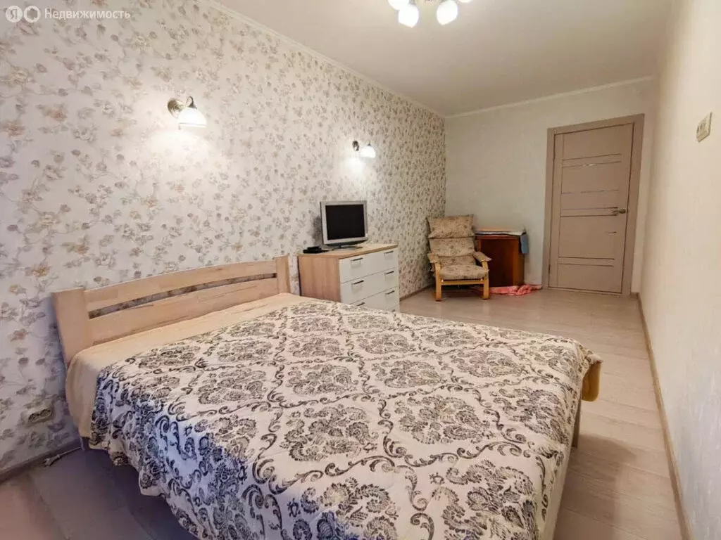 2-комнатная квартира: Алушта, улица 50 лет Октября, 14 (45.1 м) - Фото 1