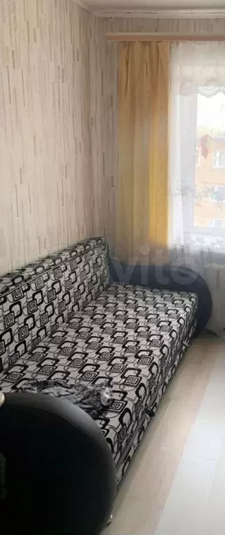 Комната 15 м в 4-к., 4/4 эт. - Фото 1