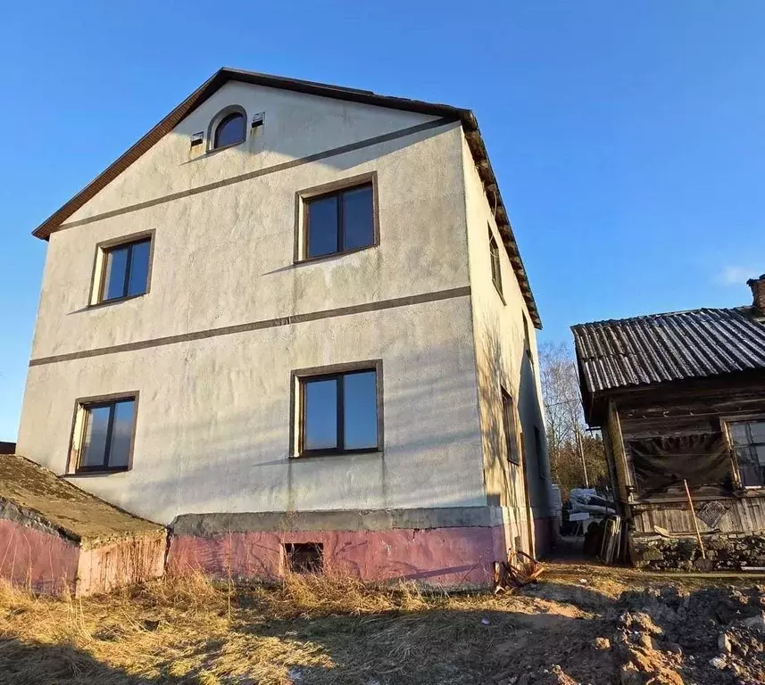 Дом в Ленинградская область, Кингисеппский район, Большелуцкое с/пос, ... - Фото 1