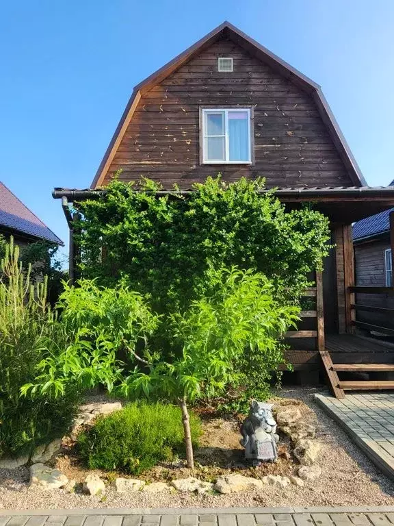 Дом в Крым, Черноморский район, Оленевское с/пос, с. Оленевка ул. ... - Фото 1