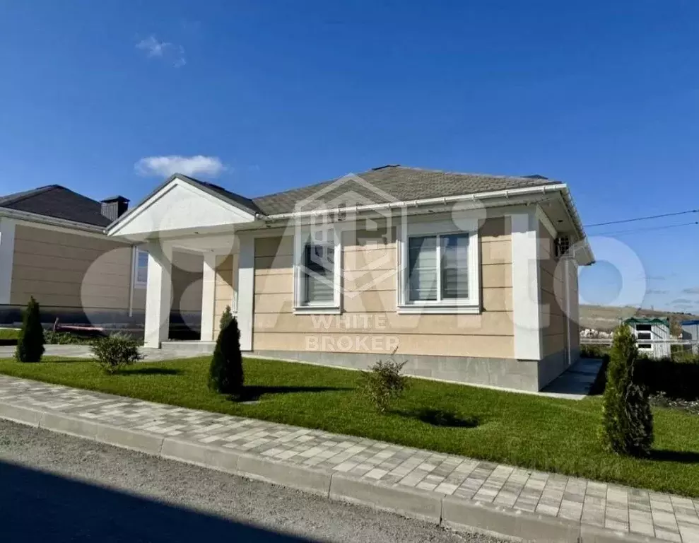 Коттедж в Крым, Симферопольский район, Трудовское с/пос, с. ... - Фото 1