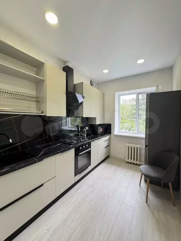 3-к. квартира, 75 м, 2/2 эт. - Фото 0