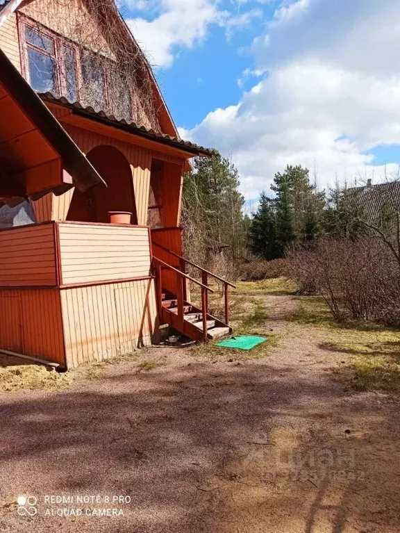 Дом в Ленинградская область, Выборгский район, Рощинское городское ... - Фото 1