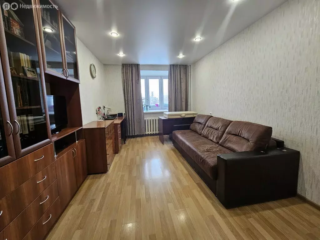 3-комнатная квартира: Киров, улица Ленина, 112А (76.5 м) - Фото 1