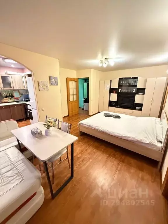 2-к кв. Магаданская область, Магадан пл. Горького, 7А (45.0 м) - Фото 1