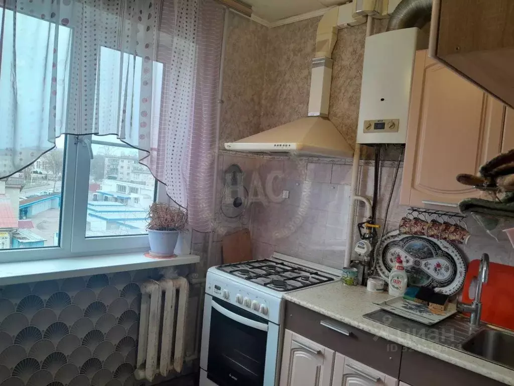 2-к кв. Курская область, Курск ул. Крюкова, 10 (45.7 м) - Фото 1