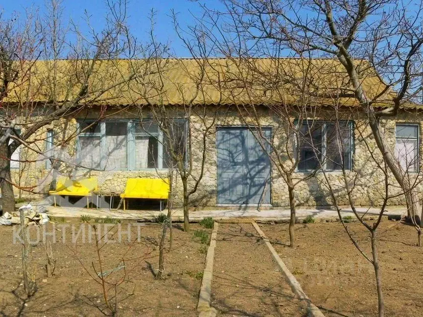 Дом в Крым, Сакский район, с. Молочное ул. Гагарина (92 м) - Фото 1