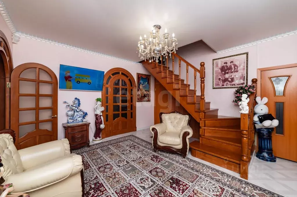 Дом в Курганская область, Курган ул. Пархоменко (238 м) - Фото 1