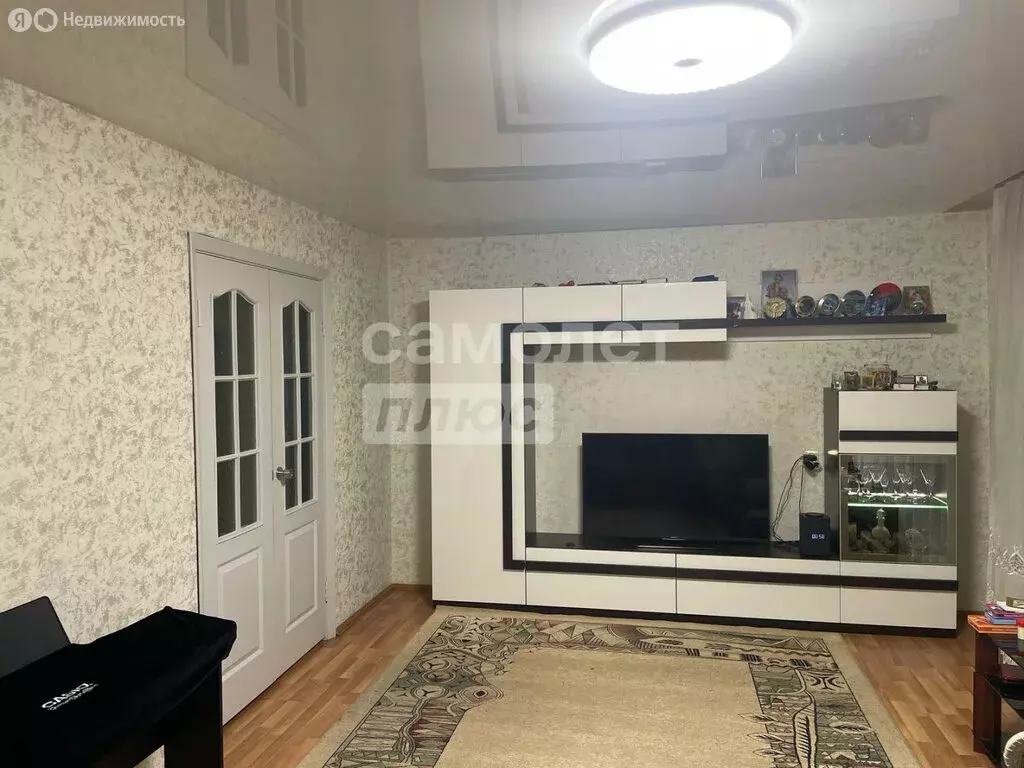 4-комнатная квартира: Екатеринбург, улица Черепанова, 4 (77.7 м) - Фото 0