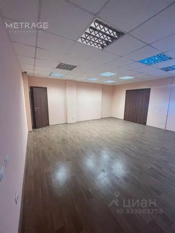 Торговая площадь в Новосибирская область, Обь ул. Калинина, 20 (119 м) - Фото 1