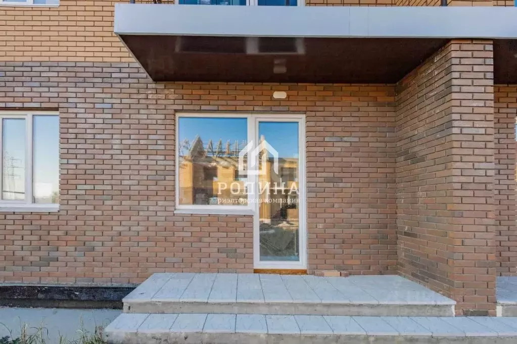 Таунхаус в Хабаровский край, Комсомольск-на-Амуре ул. Малахитовая (180 ... - Фото 1