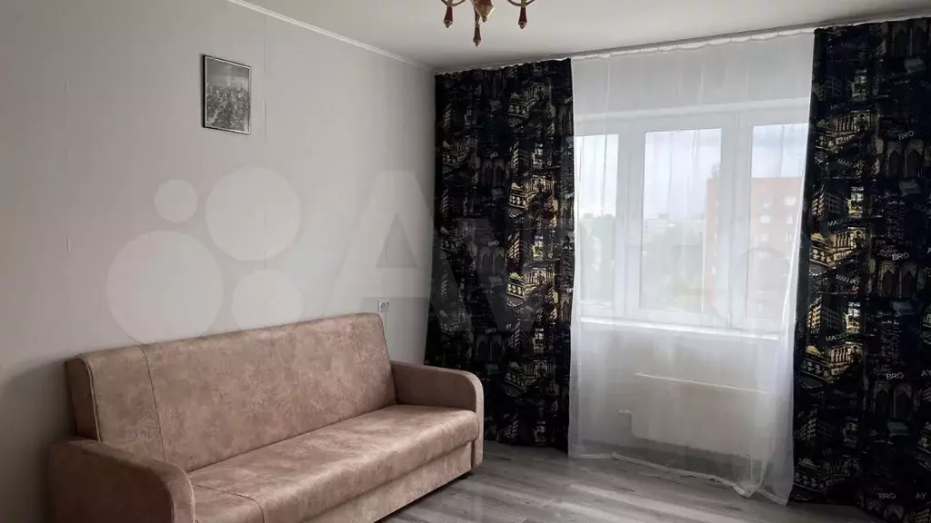 1-к. квартира, 32 м, 7/10 эт. - Фото 0